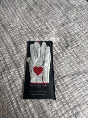Women's White Golf Glove with Red Heart Accent